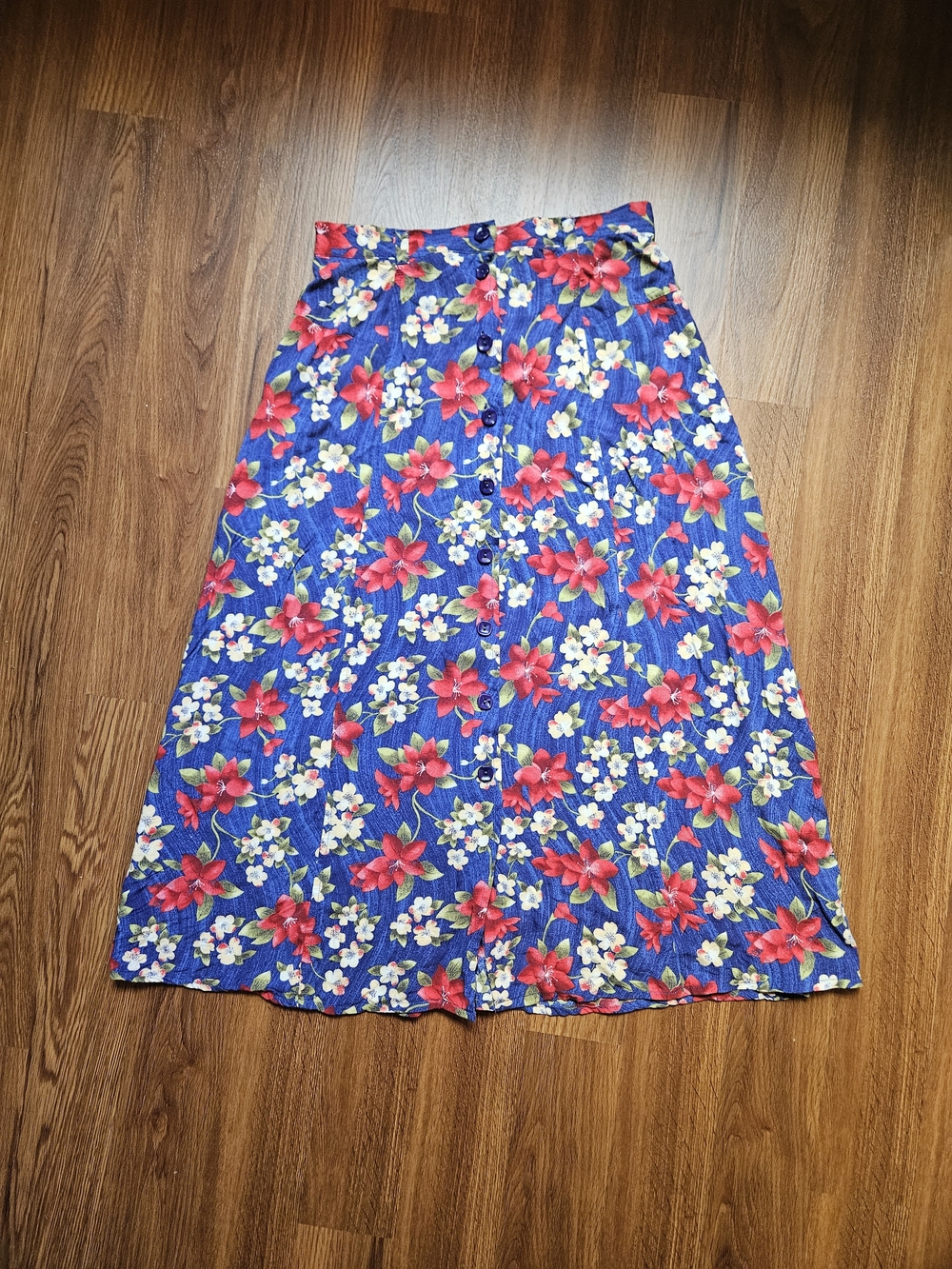 Sag Harbor Blue Floral Midi Skirt with Red & White Flowers